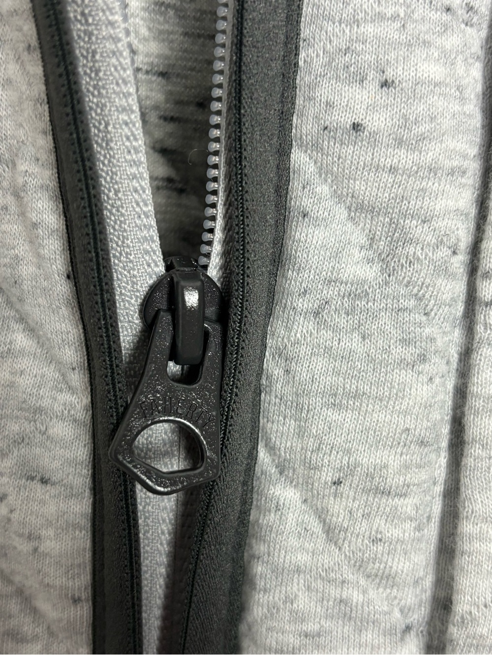Faherty Men’s Epic Quilted Fleece Light Gray Cotton Blend Zippered Vest Medium - Picture 12 of 16